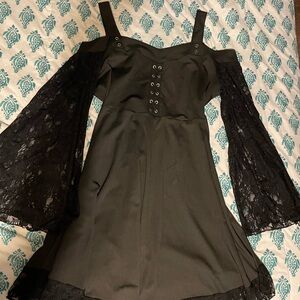 Elegant Black Lace Sleeve Dress